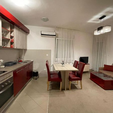 Holiday Wing Apartments Jagodina Exterior photo