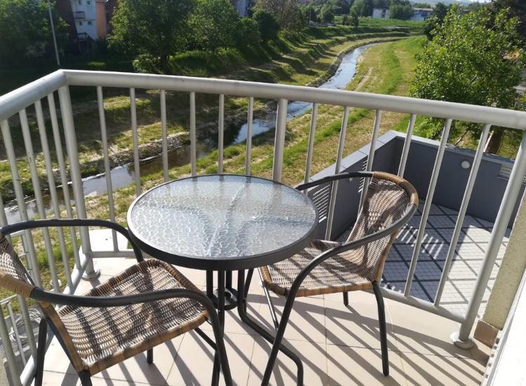 Holiday Wing Apartments Jagodina Exterior photo