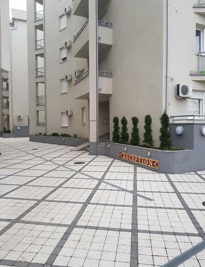 Holiday Wing Apartments Jagodina Exterior photo