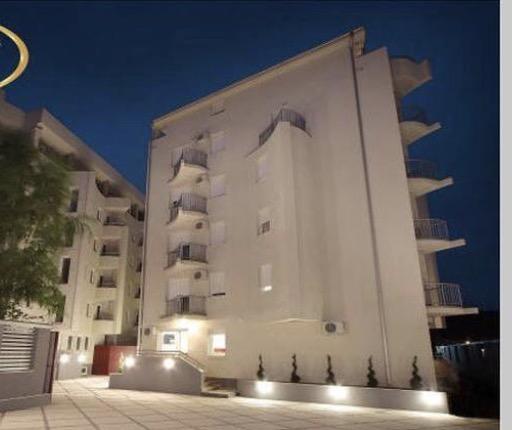 Holiday Wing Apartments Jagodina Exterior photo