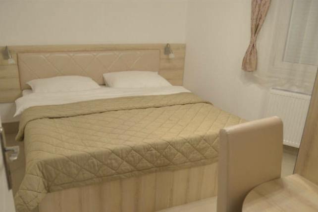 Holiday Wing Apartments Jagodina Exterior photo